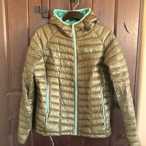 Women’s Mountain Hardware Down Puffy Large